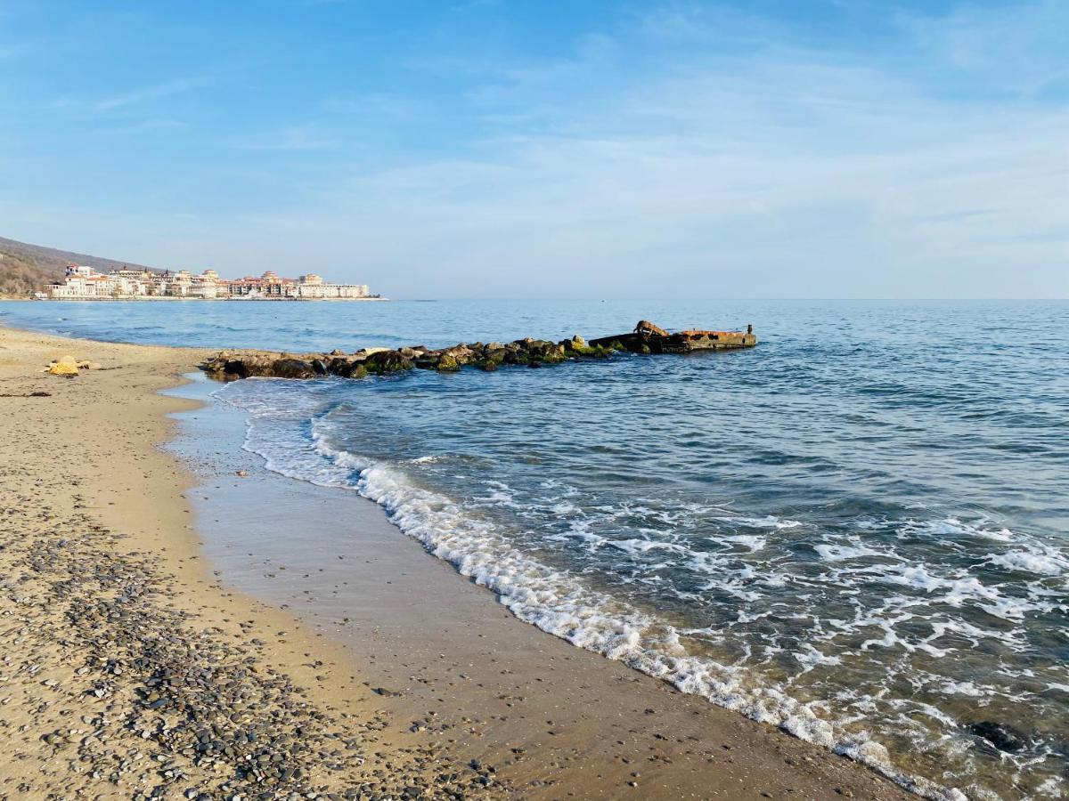 Apartment In Sveti Vlas Luaran gambar