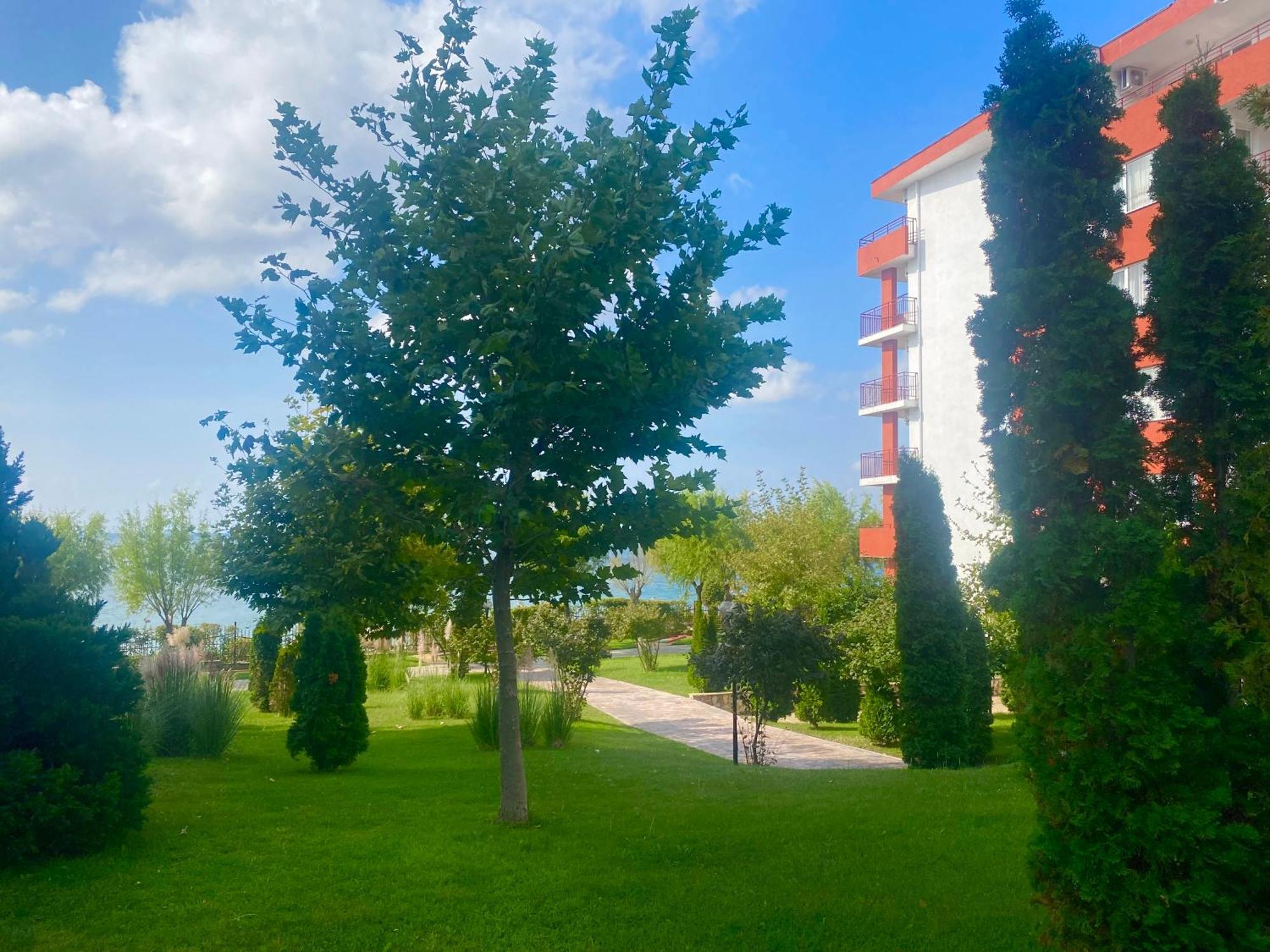 Apartment In Sveti Vlas Luaran gambar