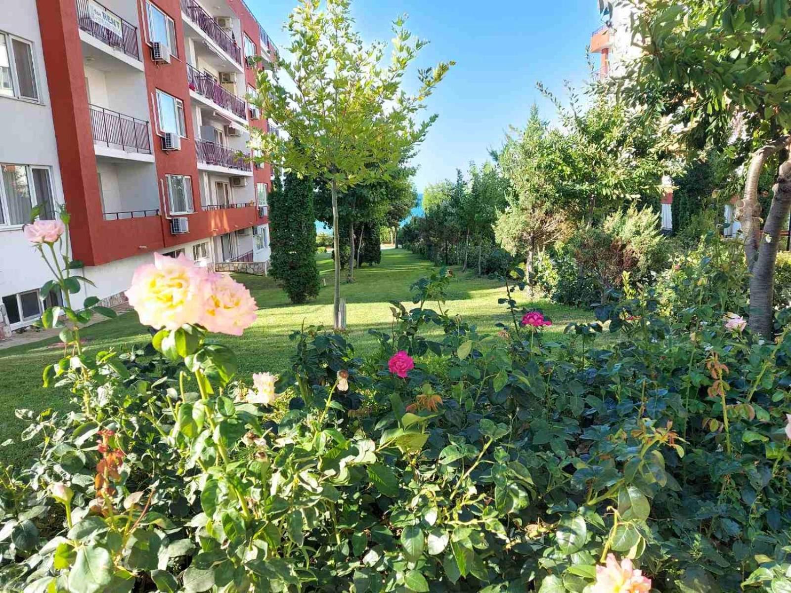 Apartment In Sveti Vlas Luaran gambar